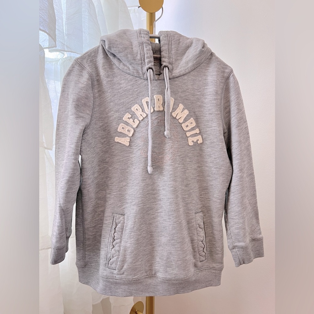 Abercrombie & Fitch Light Gray Hoodie - Size L